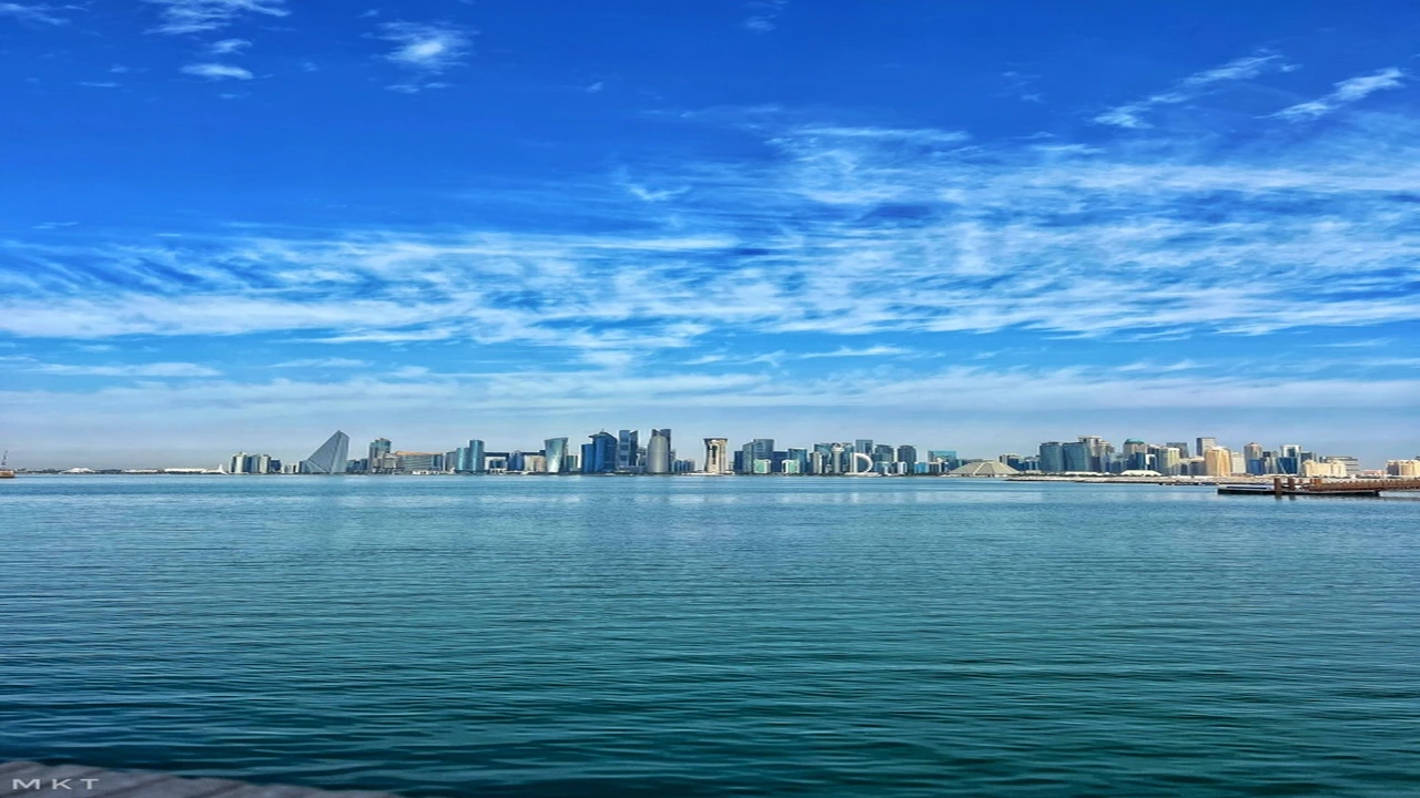 توقعات حالة الطقس نهاراً مع تسجيل درجة حرارة قصوى تبلغ 30 مئوية